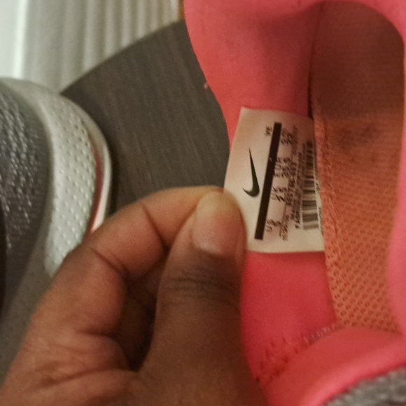 Nike Running kids sneakers size 5 grey and pink - Picture 7 of 8